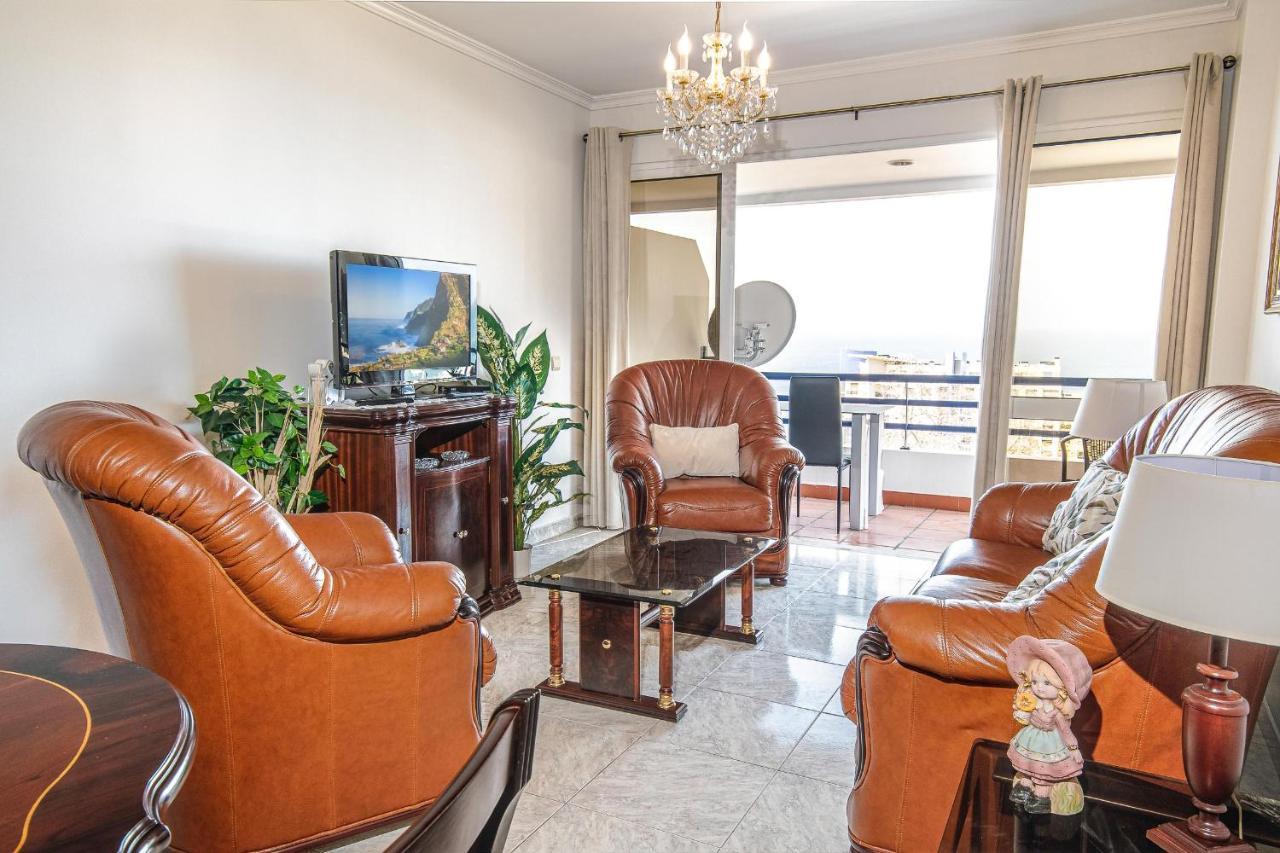 Sea And Sunset View Apartment In Funchal ภายนอก รูปภาพ