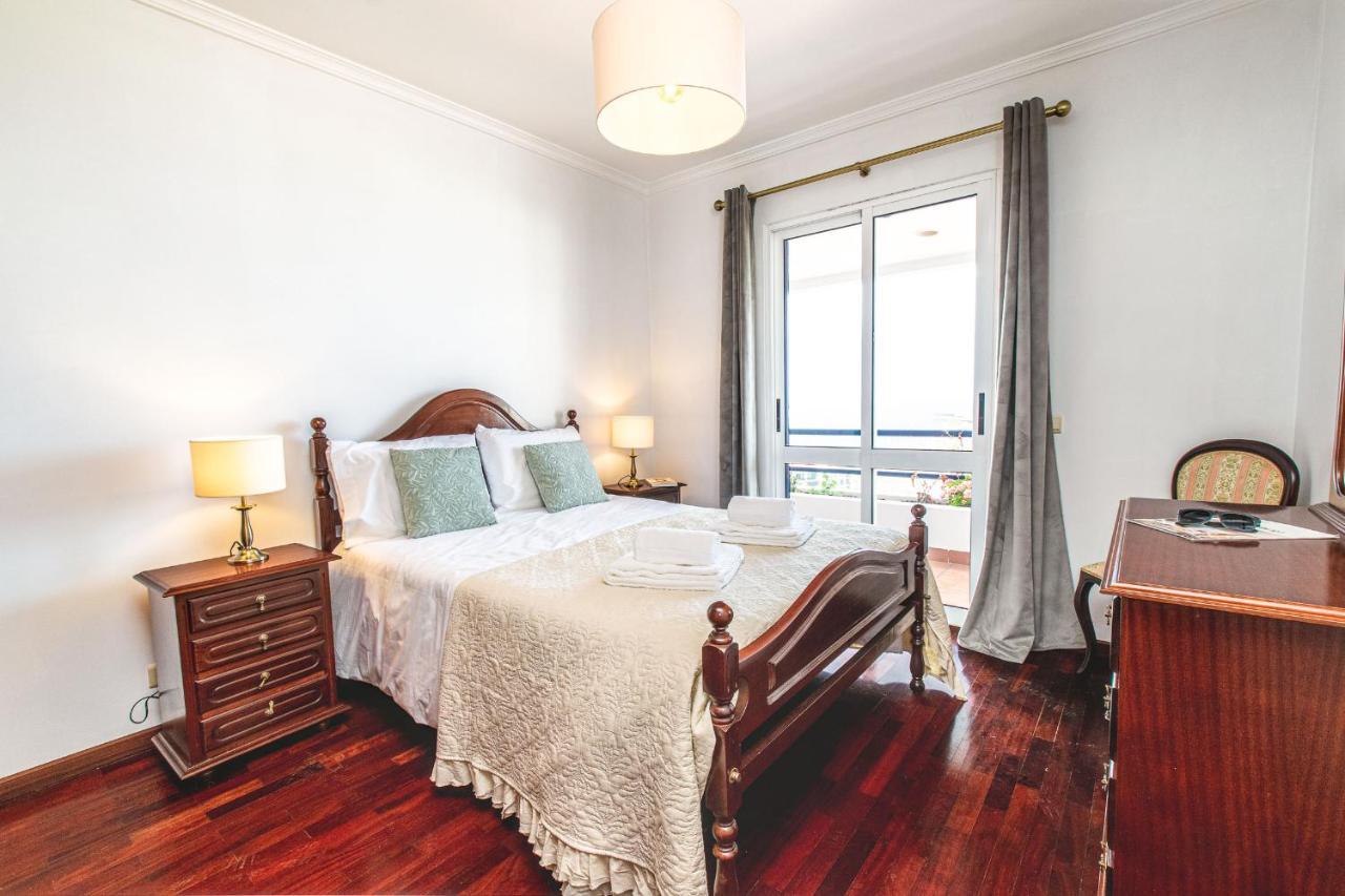 Sea And Sunset View Apartment In Funchal ภายนอก รูปภาพ